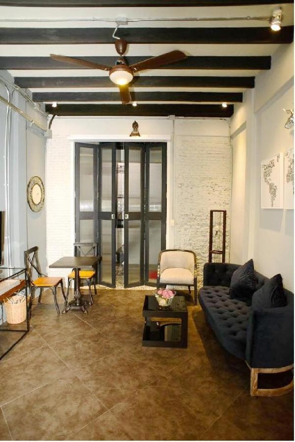 Inner Old Town 196 Chic Guesthouse - Self Check In バンコク都 エクステリア 写真